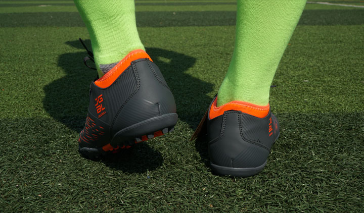 Hướng dẫn chọn giày bóng đá theo mặt sân phù hợp nhất?
